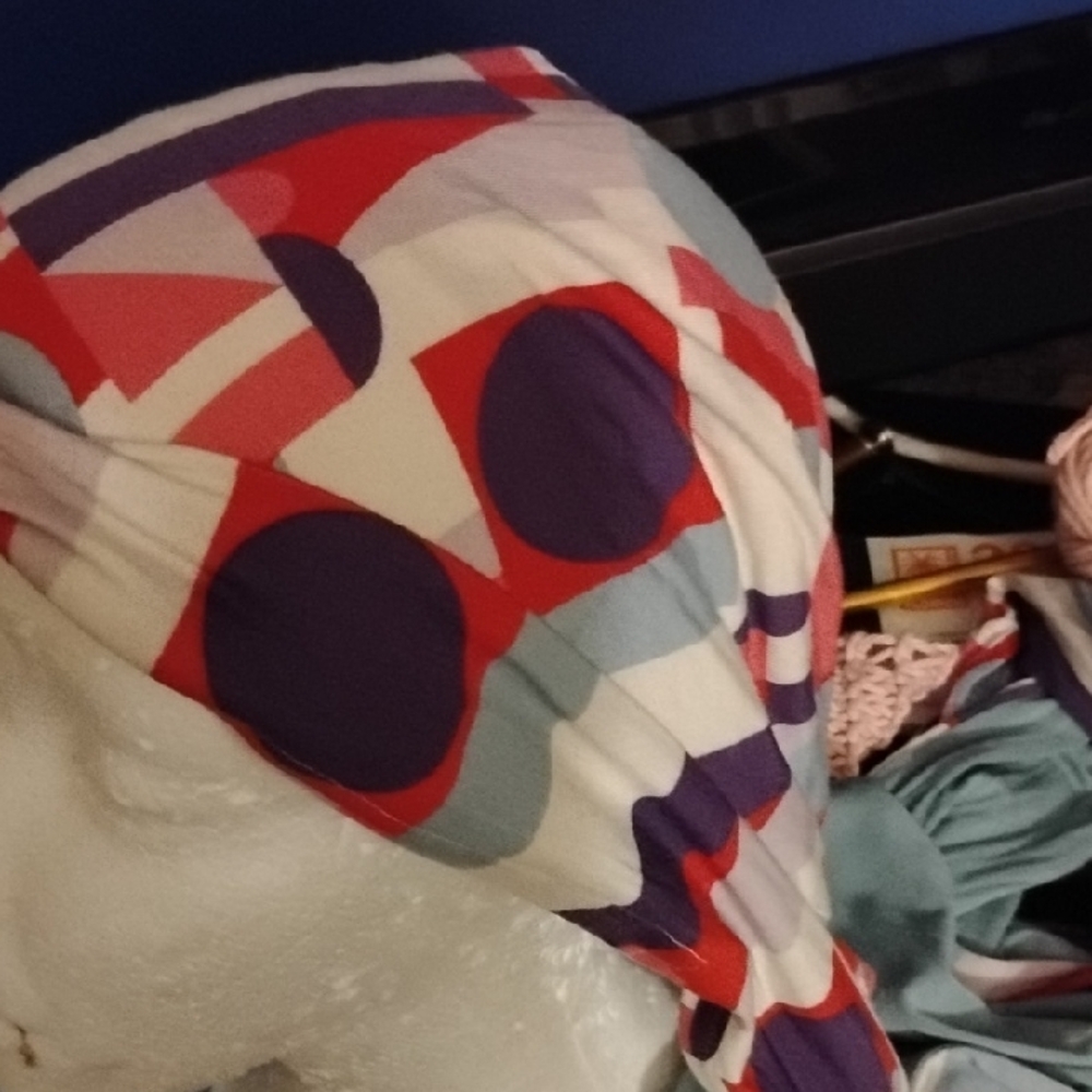 Colorful Patterned Headscarf - Picture 6 of 9